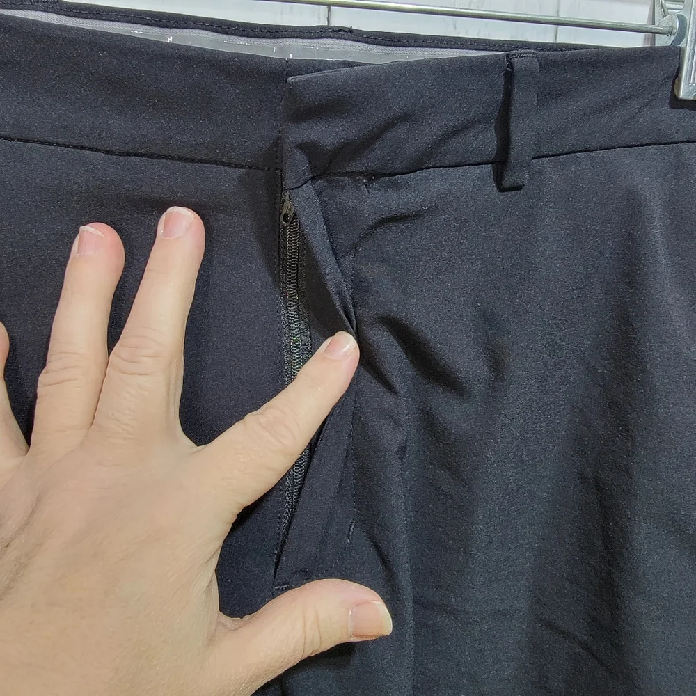 Walter Hagan Men’s Black Golf Shorts Inseam 11